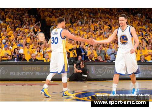 勇士核心球员的光芒：阵容中心的关键角色